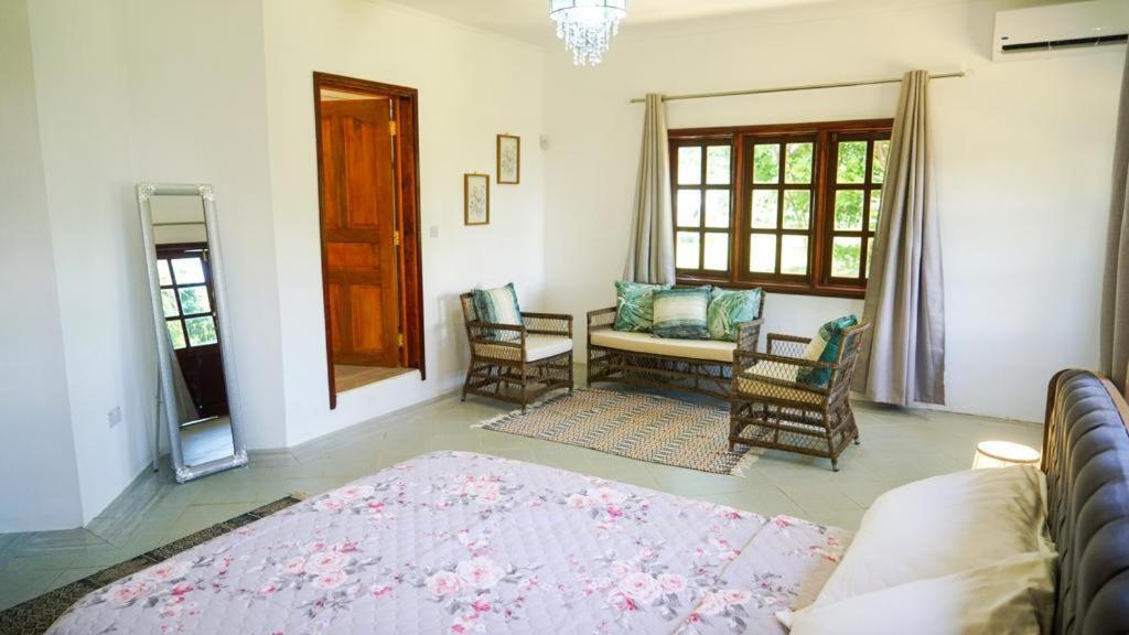Ogumka, Self Catering , Beoliere, Mahe Hotel Victoria Eksteriør billede